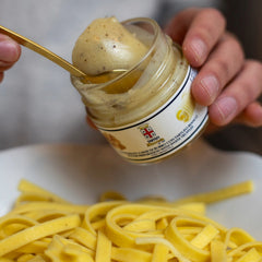 Tagliatelle con Burro al Tartufo Bianco