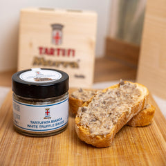 Crostini caldi con Tartufata Bianca e Parmigiano